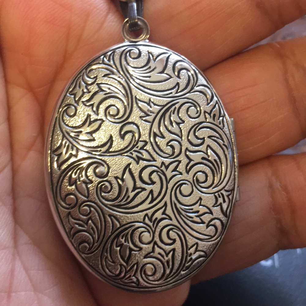 Sterling Silver Large Pendent Keepsake Pictures - image 5